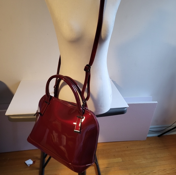 NWOT DANIER RED LEATHER PURSE - Picture 12 of 15